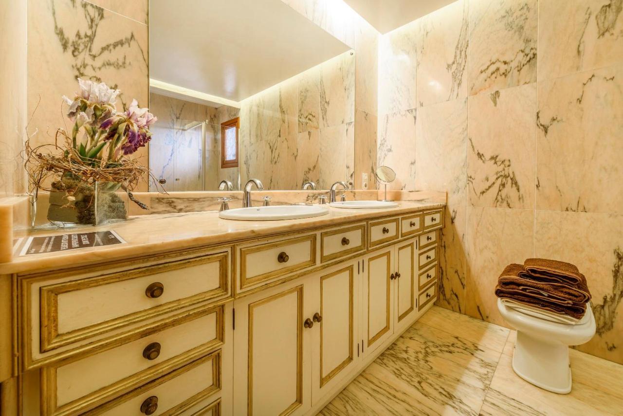 Marbat Plus Apartment ปอร์ต เด โซลแยร์ ภายนอก รูปภาพ